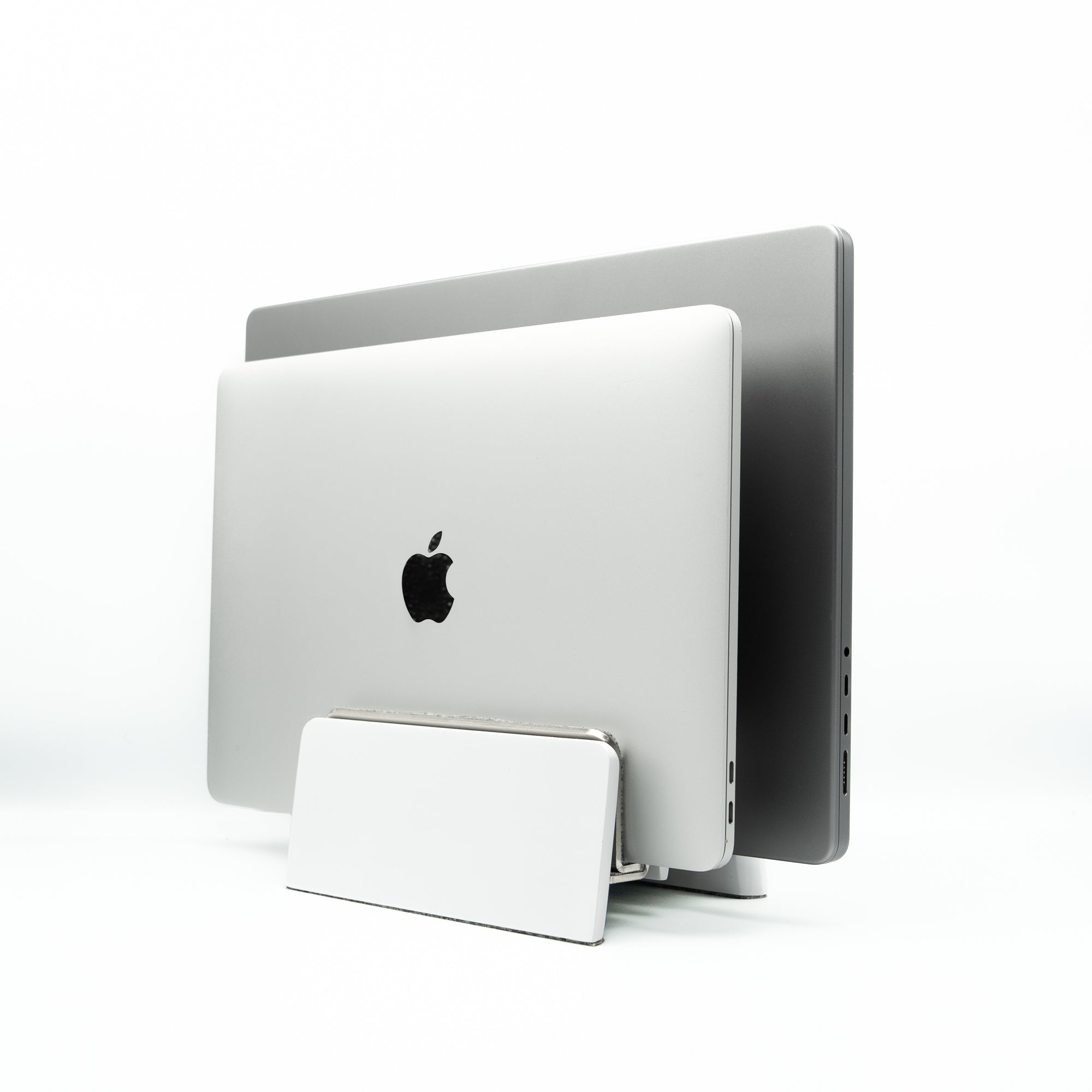 Vertical Laptop Stand | Matte White